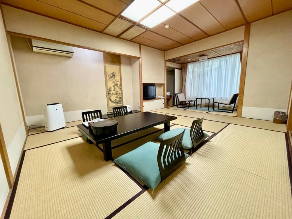 Katsura No Izumi Hotel อิซึโนะคุนิ ภายนอก รูปภาพ